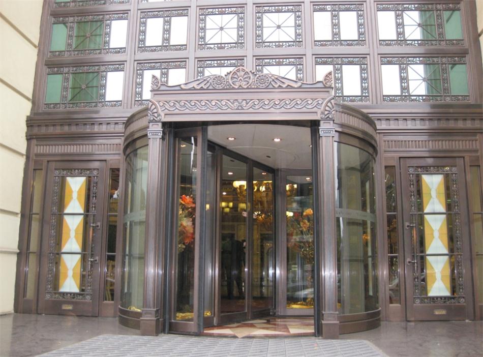 銅門設(shè)計(jì)：體現(xiàn)并映射銅文化之內(nèi)涵！(圖1)